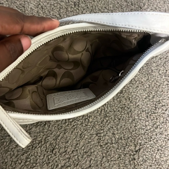 Coach White Bag - Picture 5 of 5